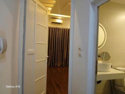 Cho thuê nhà nguyên căn ngõ 175 Lạc Long Quân, Bưởi, Thụy Khuê