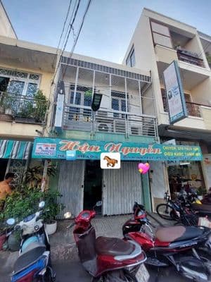 Cho thuê nhà Mặt Tiền đường Bùi Minh Trực P5.Q8 DT.4m×14m, 1Lầu 3Phòng