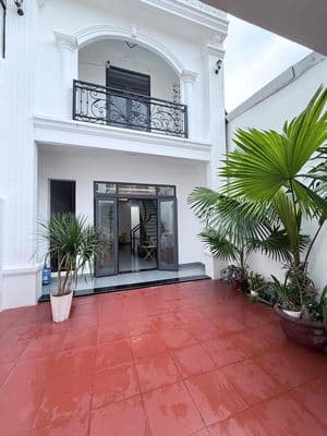 Bán nhà hai đầu hẻm xe hơi lương Thế Vinh