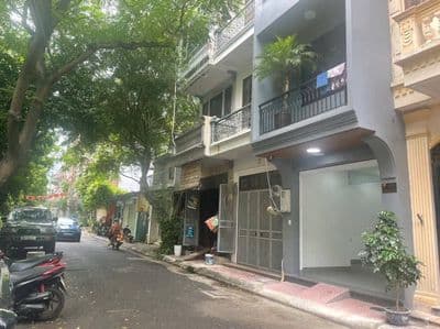 Nhà mặt phố Nguyễn Văn Huyên, Cầu Giấy, Kinh doanh, Ô tô, Thang máy