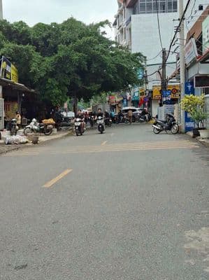 Nhà 3 tầng Gia Lâm ô tô tránh, ngõ thông, 5 tỷ