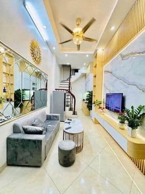 Bán nhà Lô góc Bạch Mai, Hai Bà Trưng, 4 tầng, tặng nội thất