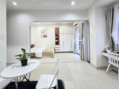 Căn hộ ban công full nội thất gần ump vạn hạnh mall trung tâm q10 q1