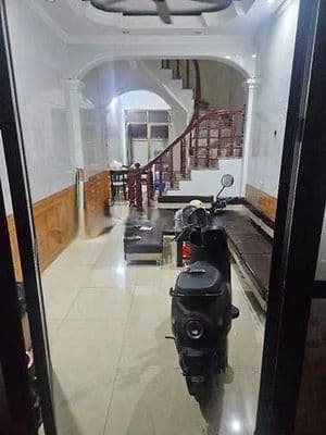 Cho thuê nhà riêng ngõ 236 Đại Tử -42m2-4 tầng -4 ngủ