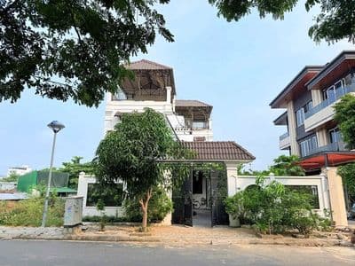Nhà sân vườn - khu phía nam nha trang - 4 phòng ngủ - full nội thất