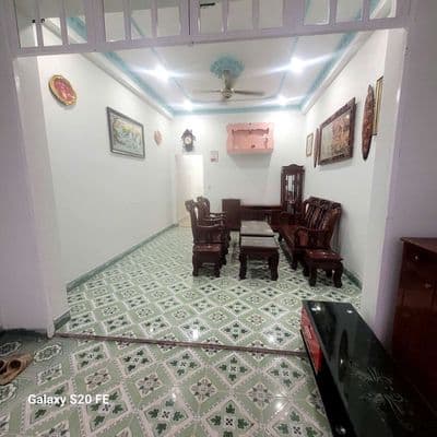 Nhà Thạnh Lộc 19 ngã 4ga. DT 4x18m trệt lầu 3pn 1wc Giá 8tr hẻm xehơi