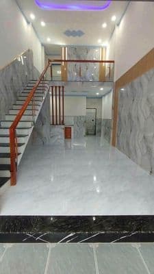 Bán nhà mới xây 4x13m gần chợ, trường học