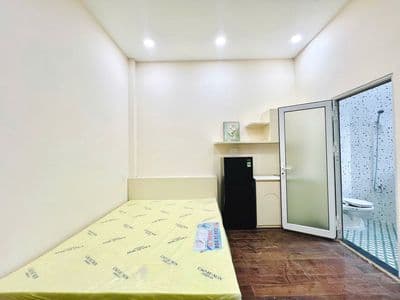 Siêu rộng Ban công full nội thất Phạm Văn Chiêu công viên làng Hoa