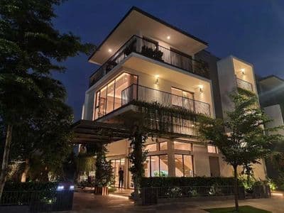 Nhà phong cách resort có sẵn sổ gần Aeon