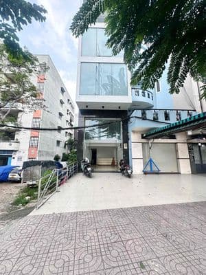 Nguyên Căn MT - 1 Trệt 3 Lầu (sàn suốt) - 450m2 Sử Dụng - Thang Máy