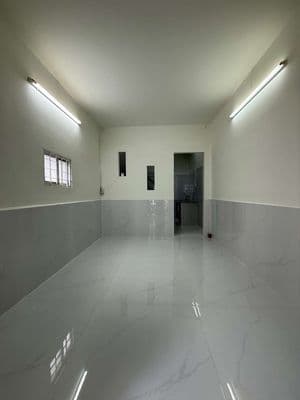 Bán nhà gần E mart - 26m² HXH - nhỉnh 2 tỷ