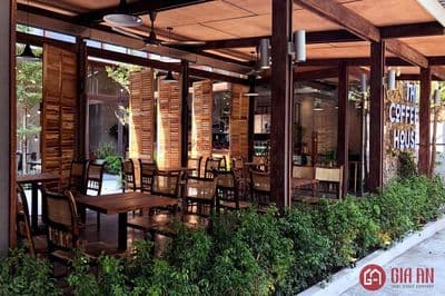 WOW - Xuân Thủy sân vườn lâu lâu xuất hiện giá thị trường 2xx !