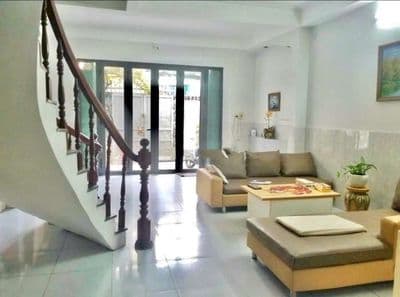Cho Thuê Nhà 1 Trệt 2 Lầu 3PN 3WC 5x21m Hẻm Nguyễn Thị Thập