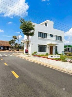 Bán lô đất 100m2 sát bên KCN Vsip, cách KĐT Vạn Phúc City 20 phút.