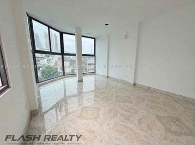 Cho thuê MBKD mặt tiền Cách Mạng Tháng 8 Quận 3 giá chỉ 8.5 triệu