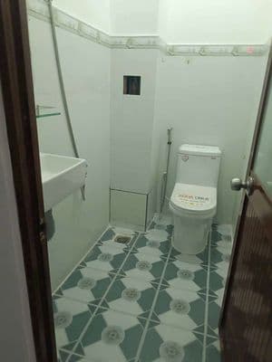 MT Kinh doanh Khu âu cơ 4*20m 3 lầu 6pn 6wc giá 16