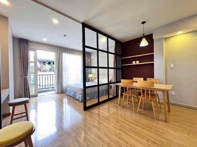 Studio ban công tách bếp_full nội thất gần quang trung