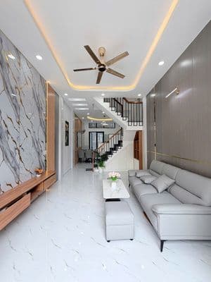 Nhà mới 3 tầng mặt tiền Bùi Điền P4-Q8