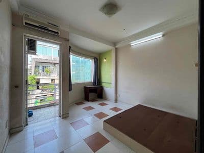 Cho thuê 2 phòng ngủ ban công 60m2 ngay tân định quận 1 sát ueh isb