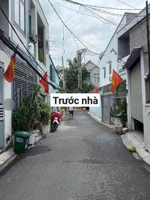 Nhà 1 trệt 1 lầu 2PN 2WC tại đường 36 Linh Đông gần Phạm Văn Đồng