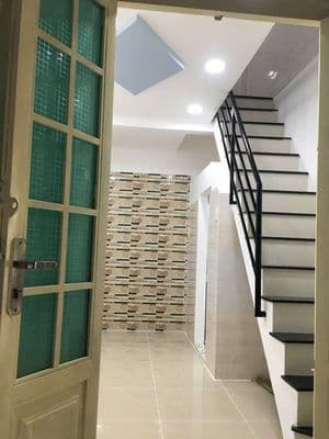 Cho thuê nhà 2pn 2 WC 2 ml/ giá 7 triệu ở chợ Bà Chiểu, Bình Thạnh .