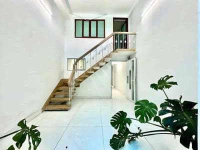 Cho thuê nhà âu cơ 4x30m – mặt bằng rộng, nhiều phòng – 27tr/tháng
