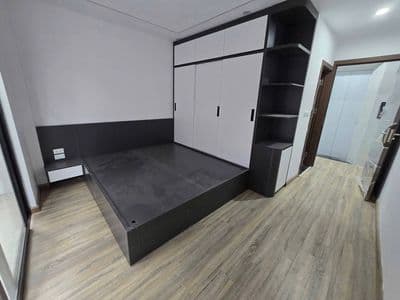 Cho thuê nhà nguyên căn có thang máy, 5 tầng, Bùi Huy Bích, Hoàng Mai