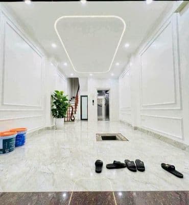 Bán nhà 36m² Nguyễn Văn Trỗi, Thanh Xuân, thang máy, ô tô