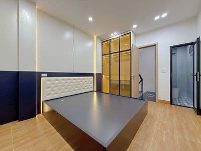 Nhà Minh Khai 5 tầng, sổ đỏ, gần ô tô, tiện ích