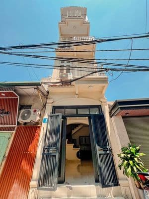 Bán nhà 26m2 Tân Mai, Hoàng Mai, ô tô đỗ cửa, kinh doanh