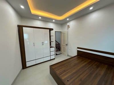 Nhà 4 tầng Phú Diễn, 100m ra ô tô, 8.7 tỷ