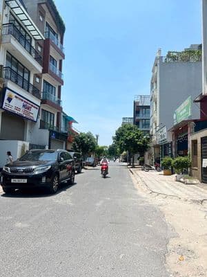 Bán đất Gia Thụy – Bồ Đề, Long Biên, 70m², đón sóng cầu Trần Hưng Đạo