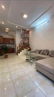 Cho thuê nhà 33m2, 4 tầng, full nội thất, Hoàng Mai