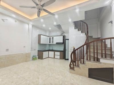 Bán nhà Tứ Hiệp, 35m², 5 tầng, 4 ngủ