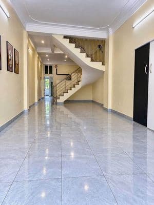 Cho thuê nhà 3 tầng 3 ngủ Vĩnh Quỳnh, Thanh Trì, 5tr