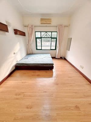 Cho thuê căn hộ mặt đường Đào Duy Anh, Đống Đa, 3.6tr/tháng