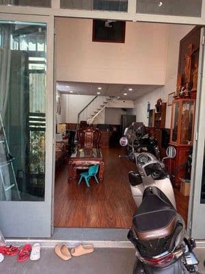 Cho thuê nhà đường số 8 - bhh - 10 triệu - 2pn - có nội thất - hẻm 6m