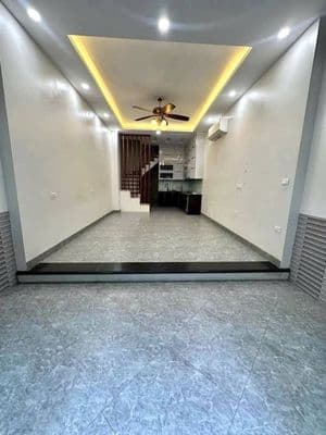 Nhà đẹp Hoàng Mai, 43m2, 5 tầng, ngõ thông, gần ô tô