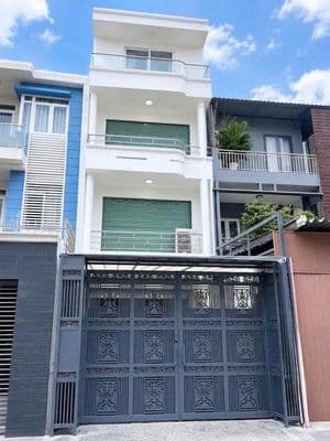 NHÀ MỚI ! Cho thuê 221D Võ Văn Tần, Q3 cũ, DTSD 300m2