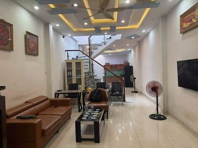Bán nhà trung Tâm Hồ Sen- Ô tô đỗ ngày đêm - 60m,4 tầng,Giá 3.4 tỷ