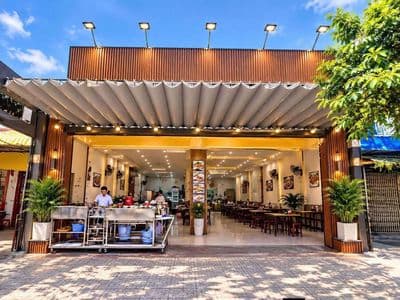 Cho thuê mbkd 10x23( trệt+2lầu)lề 6m lê trọng tấn kế aeon tân phú