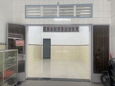 Cho thuê Mặt bằng trống 50m2 giá chỉ 10 tr/tháng, mặt tiền cực đẹp