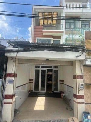 Nhà 3 tầng ô tô ngủ trong nhà gần cao đẳng công thương
