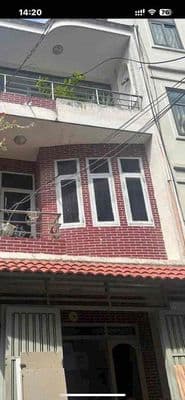 cho thuê nhà 4x15 gồm 2lầu , 4pn, 3tolet , giá 12tr