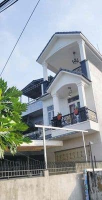 Nhà siêu rộng sân ô tô 5x32 giá 11 triệu tl37