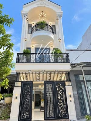 Cho thuê nhà 3 tầng mới xây: đường lê thiệt - đủ nội thất cao cấp