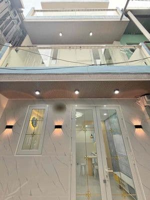 Tô hiệu 4x6 - 3 tầng - nhà mới đẹp - full nội thất
