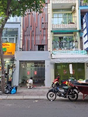 Nhà mặt tiền Bà Hạt, Trệt 3 Lầu, 5PN 4WC, 3.6x15m, 30TR