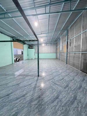 Cho thuê kho 140m2 gần ngã ba giồng xuân thới thượng - hóc môn kho