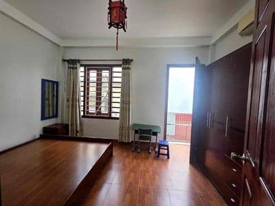 Cho thuê nhà nguyên căn, ngô gia tự, việt hưng, 40m2, giá 10tr
